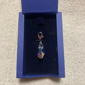 스와로브스키 크리스탈 참