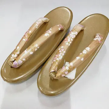 미사용 새상품 일본 의류 단품 조리 S 사이즈 금색 계열