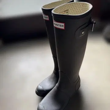 HUNTER 다크 브라운 장화