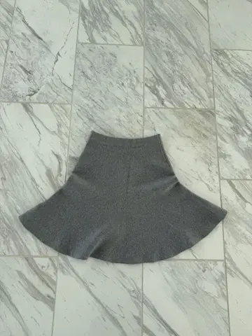 SNIDEL 그레이 플레어 스커트