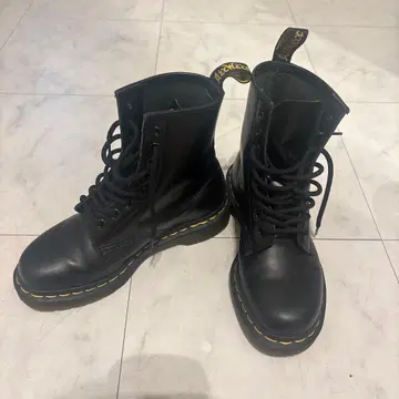 Dr.Martens 8홀 부츠 미사용 새상품