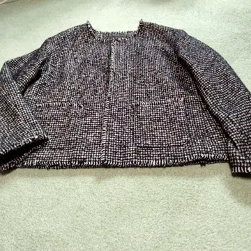 유니클로 노카라 트위드 자켓 블랙과 화이트