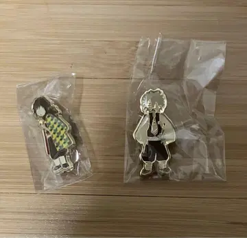 귀멸의 칼날 토미오카 기유, 시나즈가와 사네미 병 뱃지