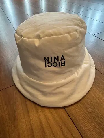 니나리치 모자 햇