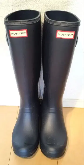 [ 정품 ] HUNTER 네이비 레인부츠 버클 부착 사이즈 24cm