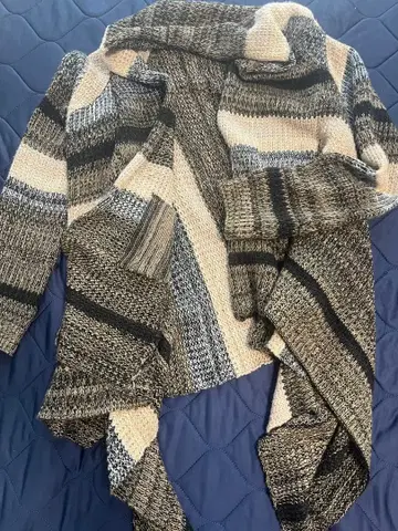 아줄 니트 가디건