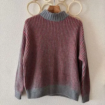 탄디 tandey 휴일과 시 플라리 크루 니트 스웨터