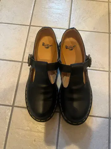 닥터 마틴 블랙 멜리 제인 슈즈