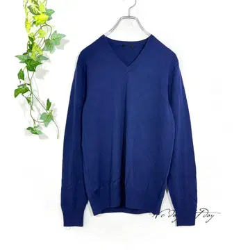 유니클로 V넥 스웨터 긴팔 100% 울 M 사이즈 상당