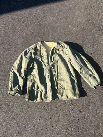 올리브 그린 밀리터리 자켓