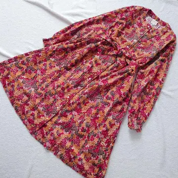 Kapuwa Blossom 패턴 코듀로이 프론트 오픈 원피스