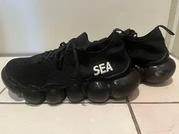 WIND AND SEA x GROUNDS 콜라보 스니커즈