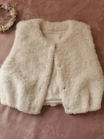 보르지 랜덤 퍼 숏 베스트 36 새상품 시착만 한 상품