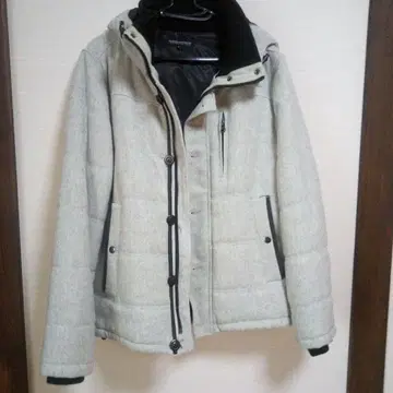 남성용 겨울 후드 부착 자켓 옅은 그레이 L 사이즈