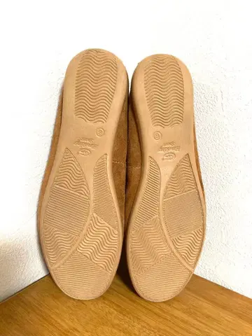 브라운 스웨이드 리본 포함 모카신