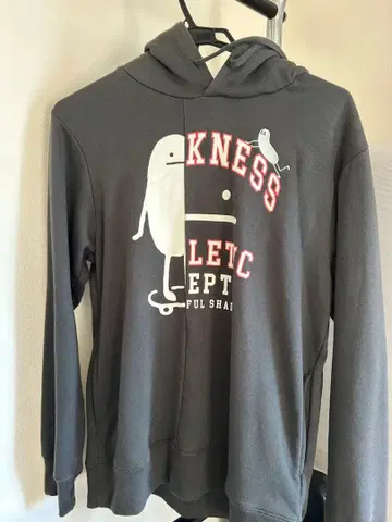 그라니프 후드티