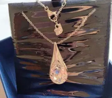 미사용 새상품 단종되어 생산 종료된 스와로브스키 희귀 펜던트