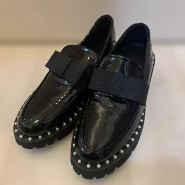 Akiron x Donoban 펄 리본 로퍼