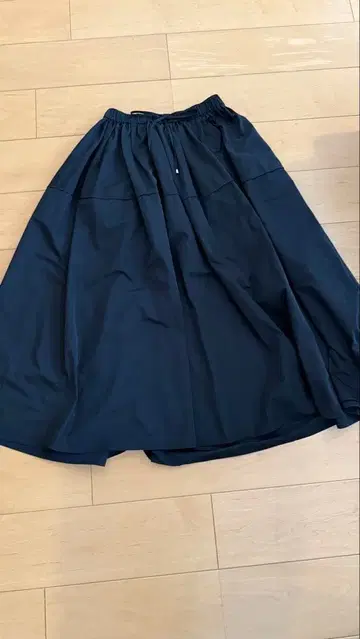 ebure 네이비 플레어 스커트 허리밴딩