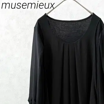 musemieux 무릎 기장 원피스 긴팔 크루넥 볼륨 소매 심플
