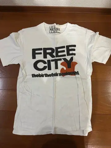 FREE CITY T셔츠 화이트