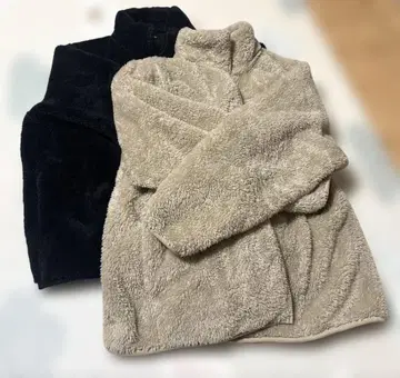 유니클로 퍼리 플리스 풀 지퍼 자켓 2개 블랙 내추럴