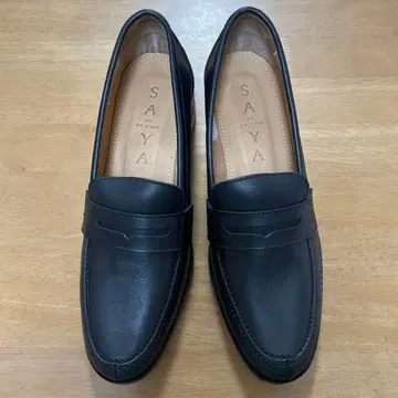 SAYA 블랙 로퍼 25cm