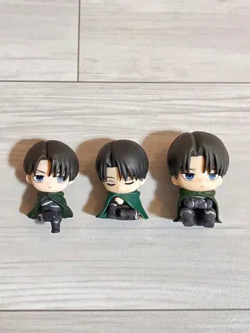 진격의 거인 리바이 기다림 네무라세타이 허그코트 3종 세트