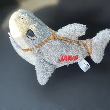 JAWS 봉제 인형
