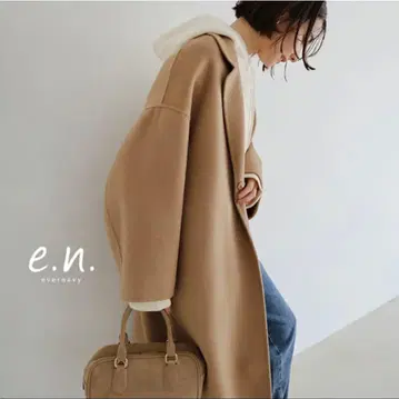 새상품 에버네이비 evernavy 리버 롱 코쿤 코트 카멜 MT