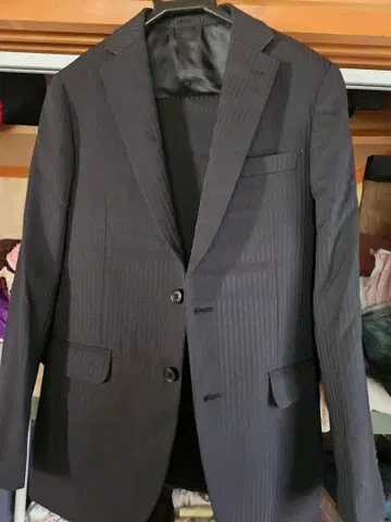 새상품 구매 미사용 A6 남성용 수트