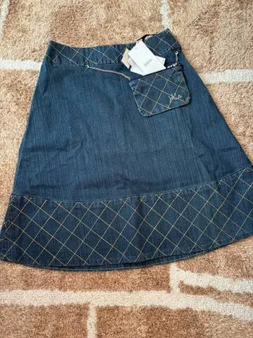 데님 스커트 다크 블루 퀼팅