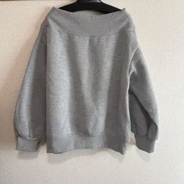 snidel 맨투맨 오프숄더 그레이