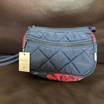 cinda b 퍼펙트 리틀 크로스바디 사코슈