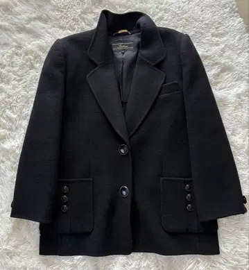 버튼이 귀여운 Leilian 블랙 블레이저 자켓 양모