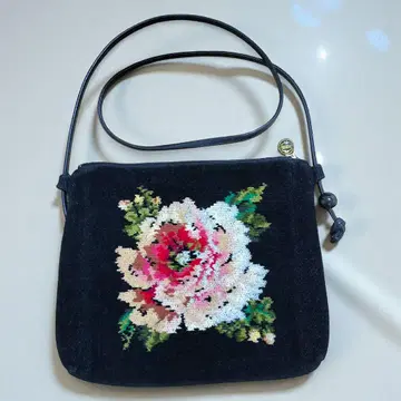 FEILER 꽃무늬 자수 블랙 숄더백 페이러 블랙