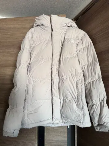 THE NORTH FACE 다운 자켓 후드 부착 라이트 베이지