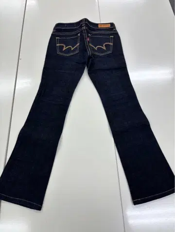 EDWIN 부츠컷 데님