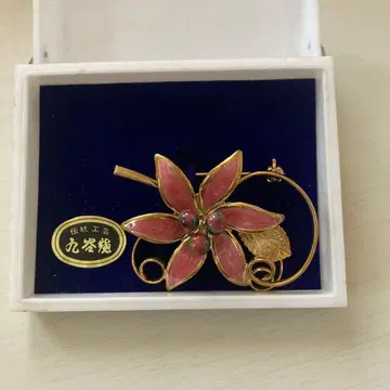 쇼와 레트로 꽃 브로치