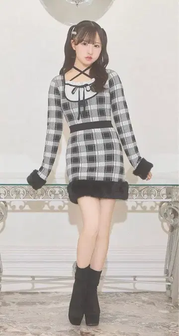 미셸 마카롱 크로스 리본 체크 퍼 원피스