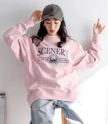 새상품급 LOWRYSFARM USA 기모 로고 맨투맨 핑크