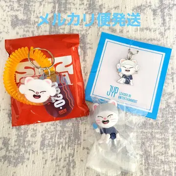 StrayKids 팝업 스키즈 사우나 키링 가챠