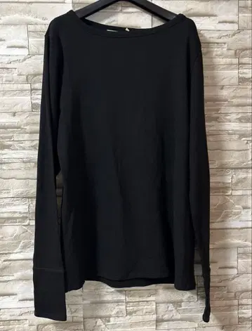 안나 리 기모 티셔츠 미사용 새상품 블랙