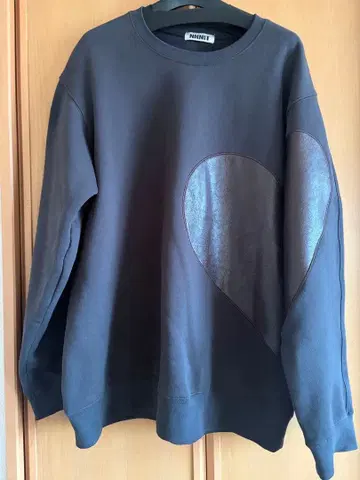 NKNIT 하트 맨투맨