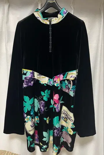 레오나르 스포츠 블랙 벨로아 튜닉 컨디션 최상