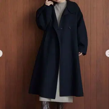 새상품 EMMEL REFINES EM 스탠드 리버 코트 블랙