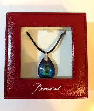 Baccarat 푸시데릭 스카라베 블루 목걸이 새상품급