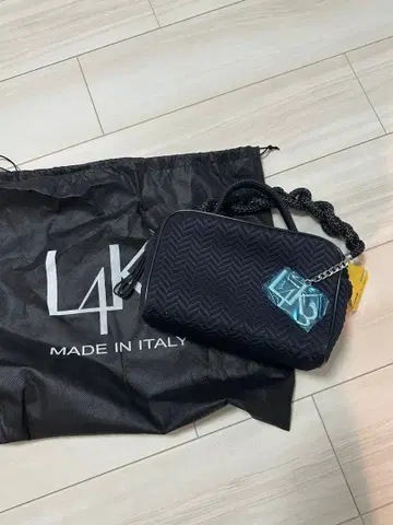 새상품 레이크 L4K3 핸드백 블랙 헤링본