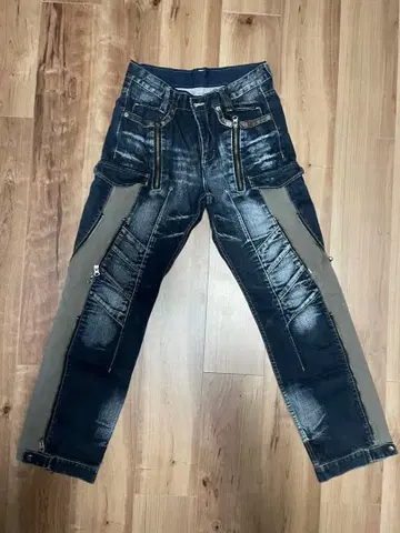 PPFM 기믹 데님 팬츠 지퍼 장식 소가죽 워시 가공