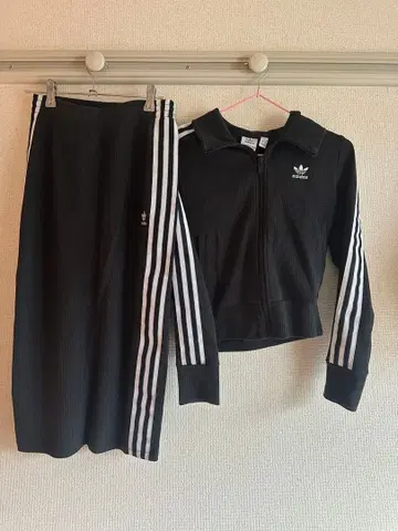 아디다스 스커트와 자켓